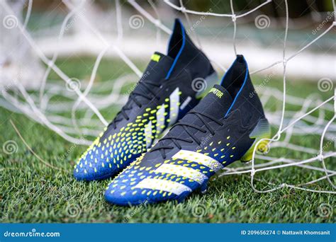 nieuwe adidas voetbalschoenen 2021|voetbalschoenen adidas predator.